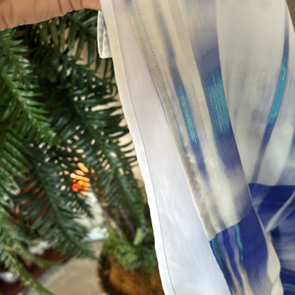 Calvin Klein Blue & White Graphic Print Sleeveless Top Pleated Back Zip Office - Picture 14 of 15